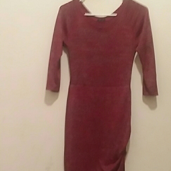 Red dress - Picture 2 of 2